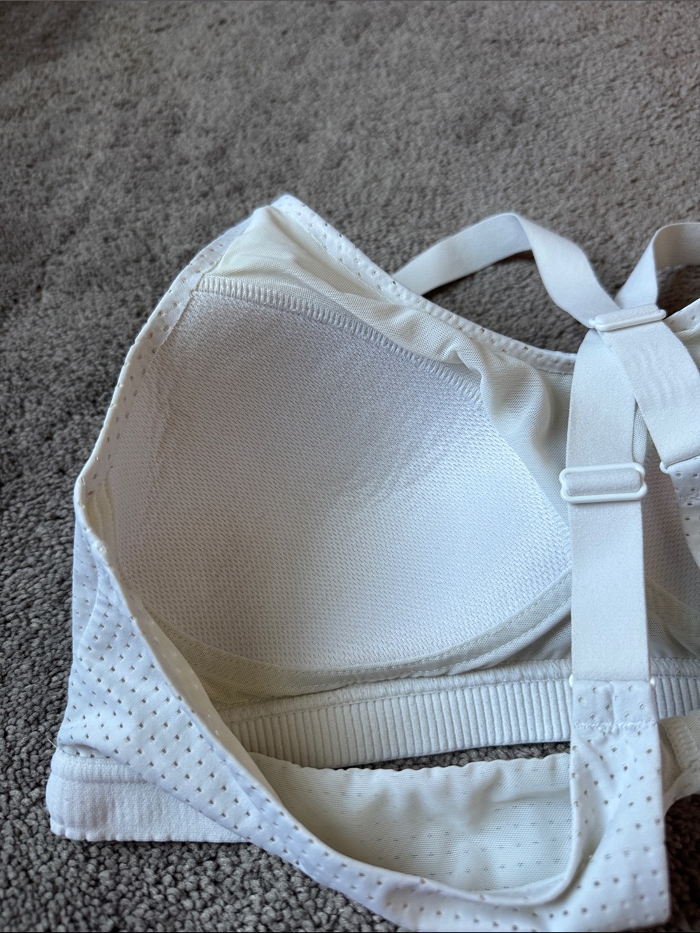 Victoria’s Secret VSX White Sports Bra 34C Racerback Padded Gym Workout - Picture 4 of 4